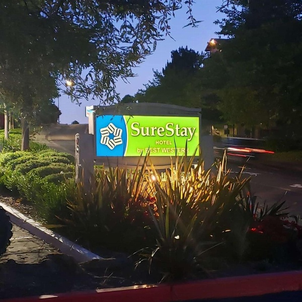 SureStay Hotel by Best Western Vallejo Napa Valley image 7